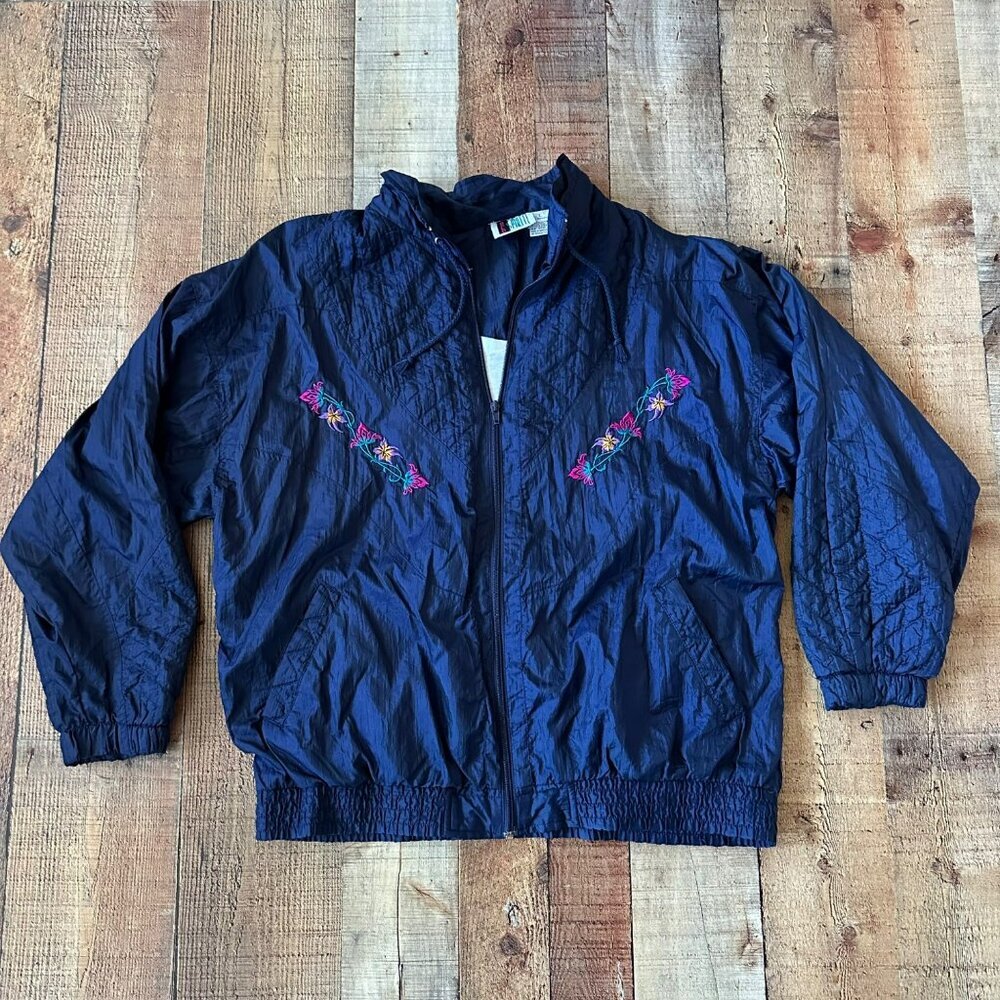 Vintage 90’s women’s quilted windbreaker track jacket with embroidered flowers